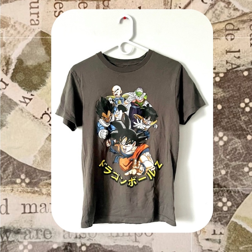 (menβs) Dragon Ball Z gray short sleeve shirt